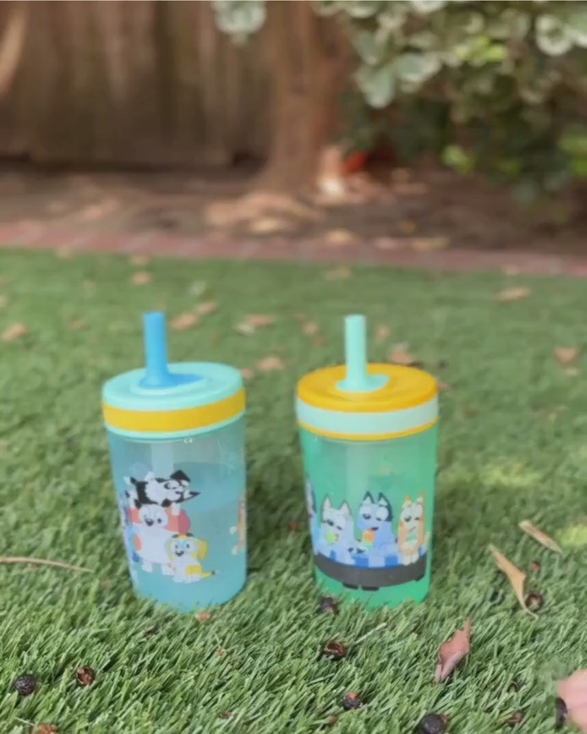 Load video: Child drinking from their Kelso Bluey tumbler set